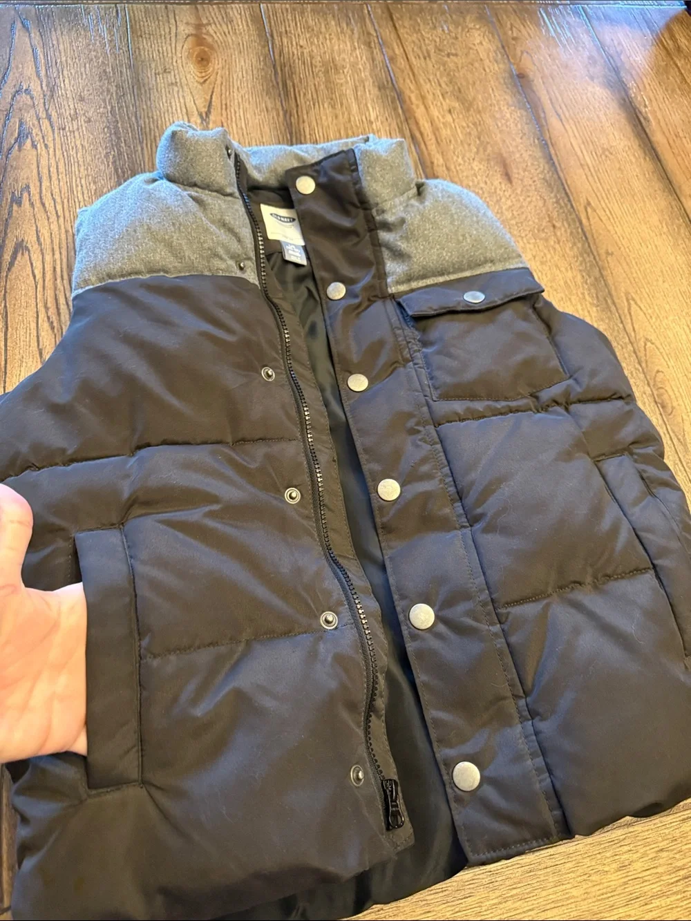 Old Navy Black and Light Gray Puffer Vest for Kids